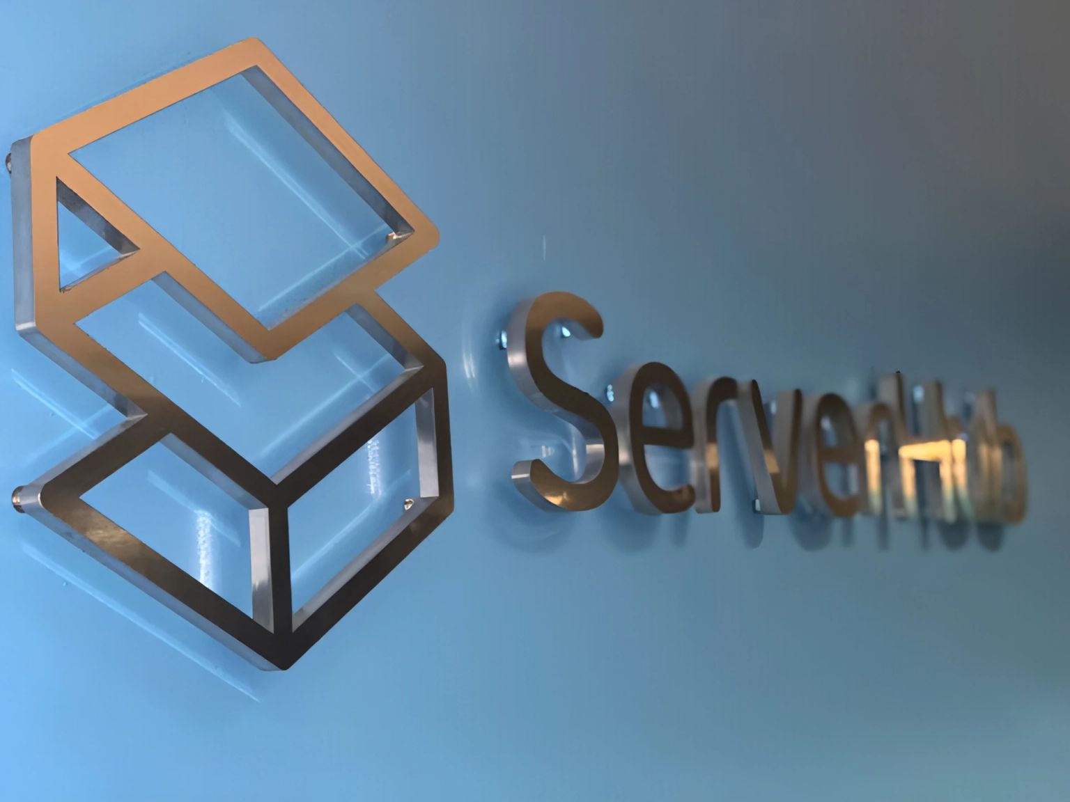 About Serverhub photo 1